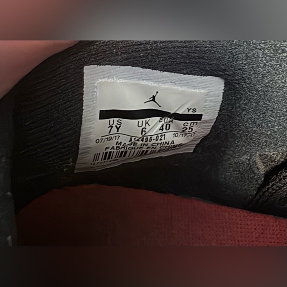 RARE!! BOYS NIKE AIR JORDAN 6  RETRO CHINESE NEW YEAR SHOES AA2495-021 SZ 7Y - Picture 6 of 7